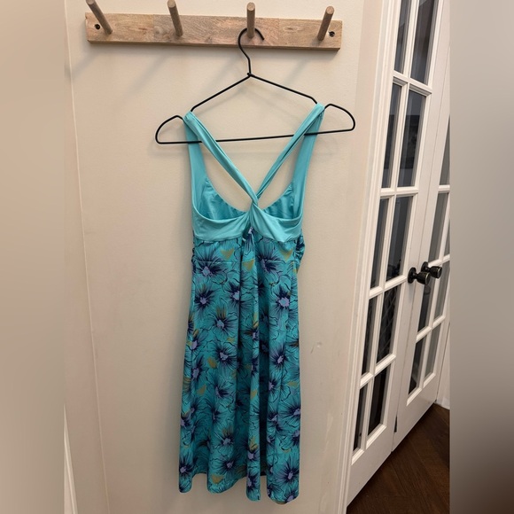 Patagonia Morning Glory Athletic Dress - Picture 5 of 7